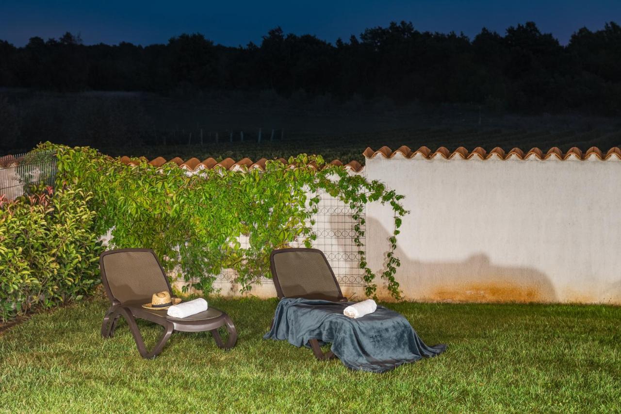 Villa Gracia Sveti Lovreč Pazenatički Bagian luar foto