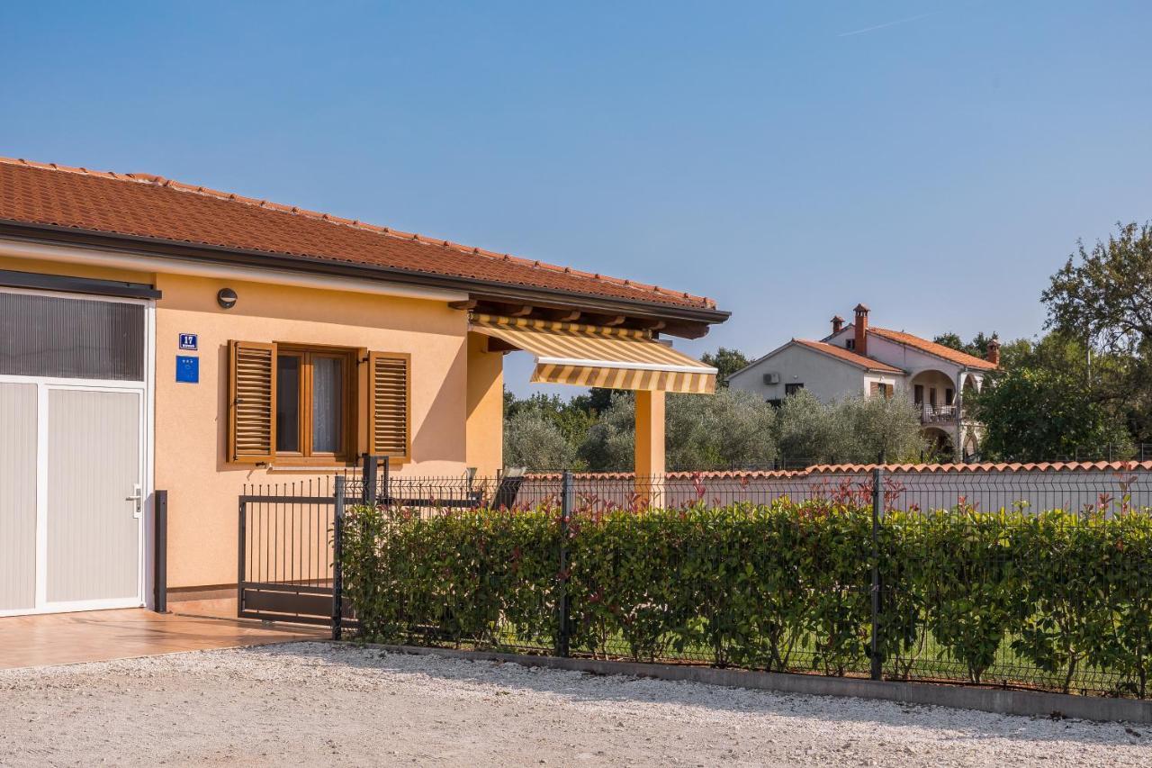 Villa Gracia Sveti Lovreč Pazenatički Bagian luar foto