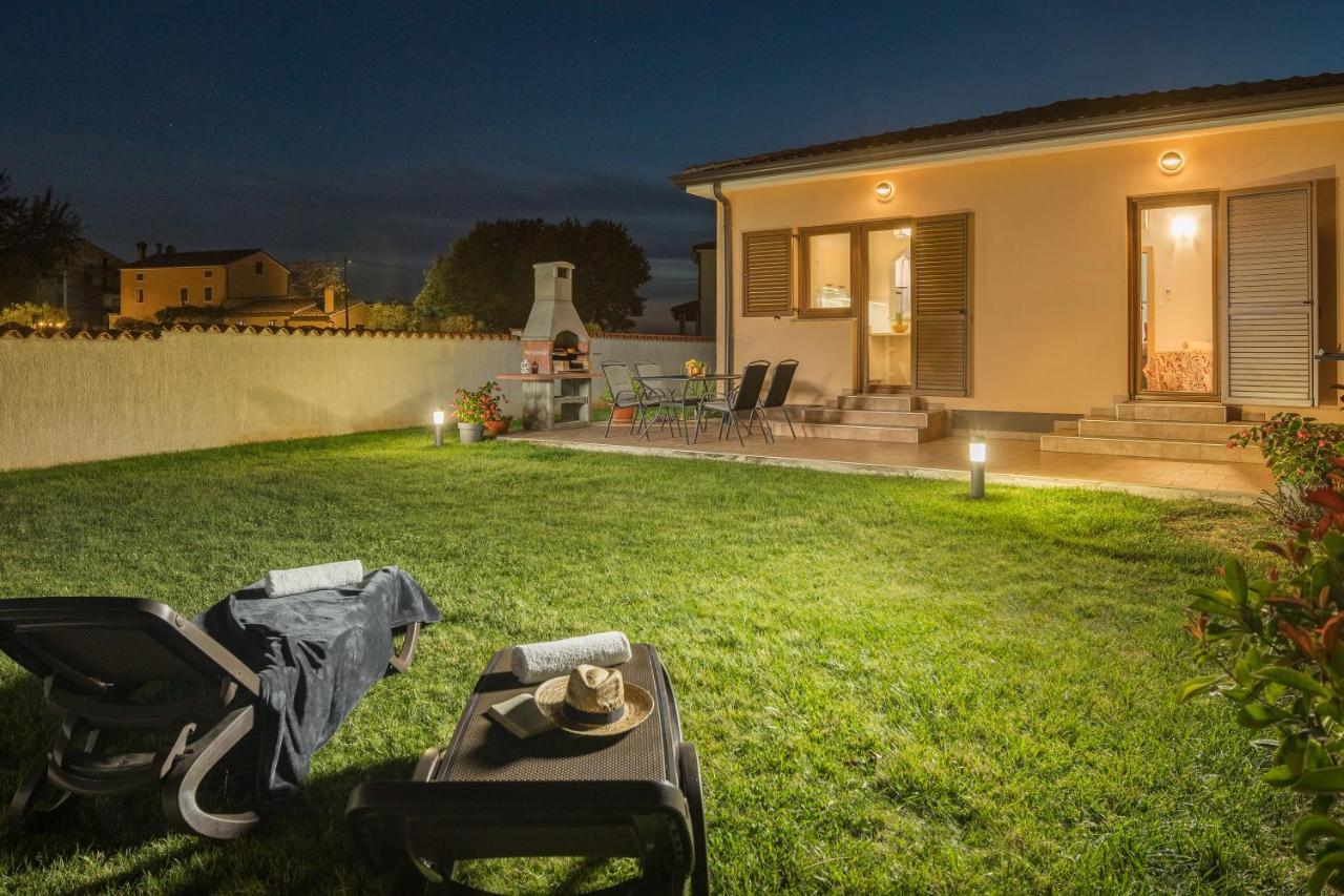 Villa Gracia Sveti Lovreč Pazenatički Bagian luar foto